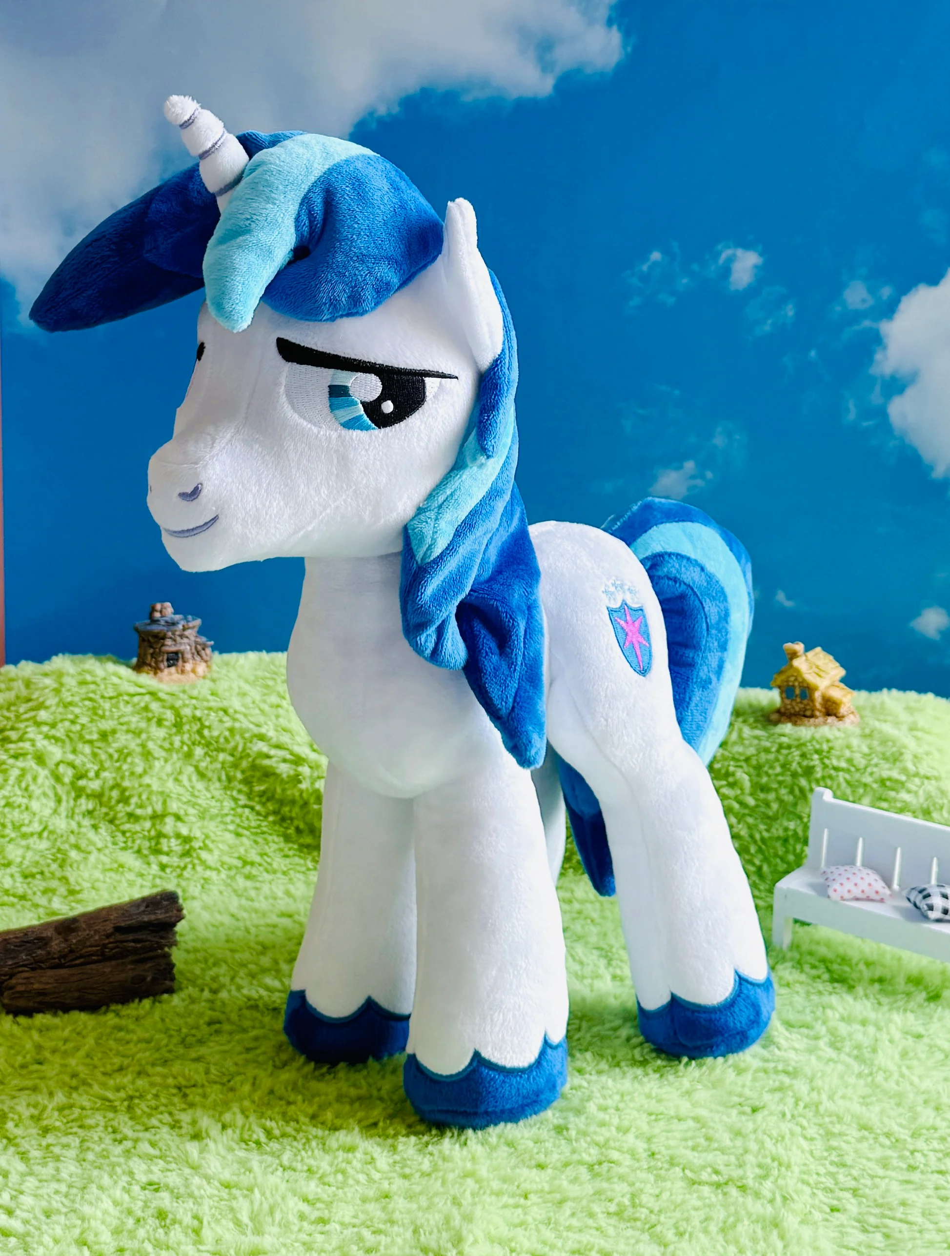 My Little Pony Shining Armor Plush - Image 4