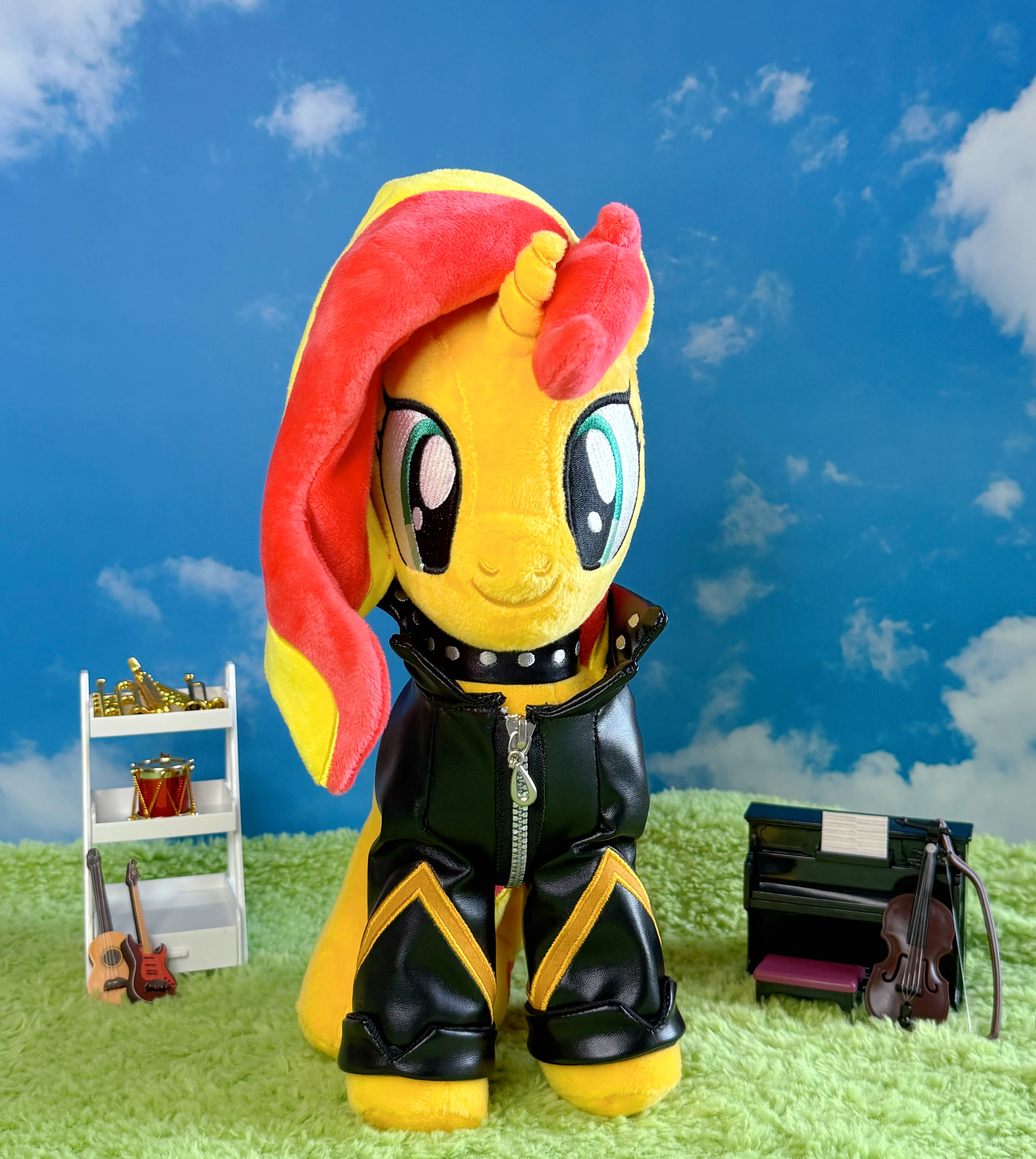 My Little Pony Sunset Shimmer Deluxe Plush - Image 4
