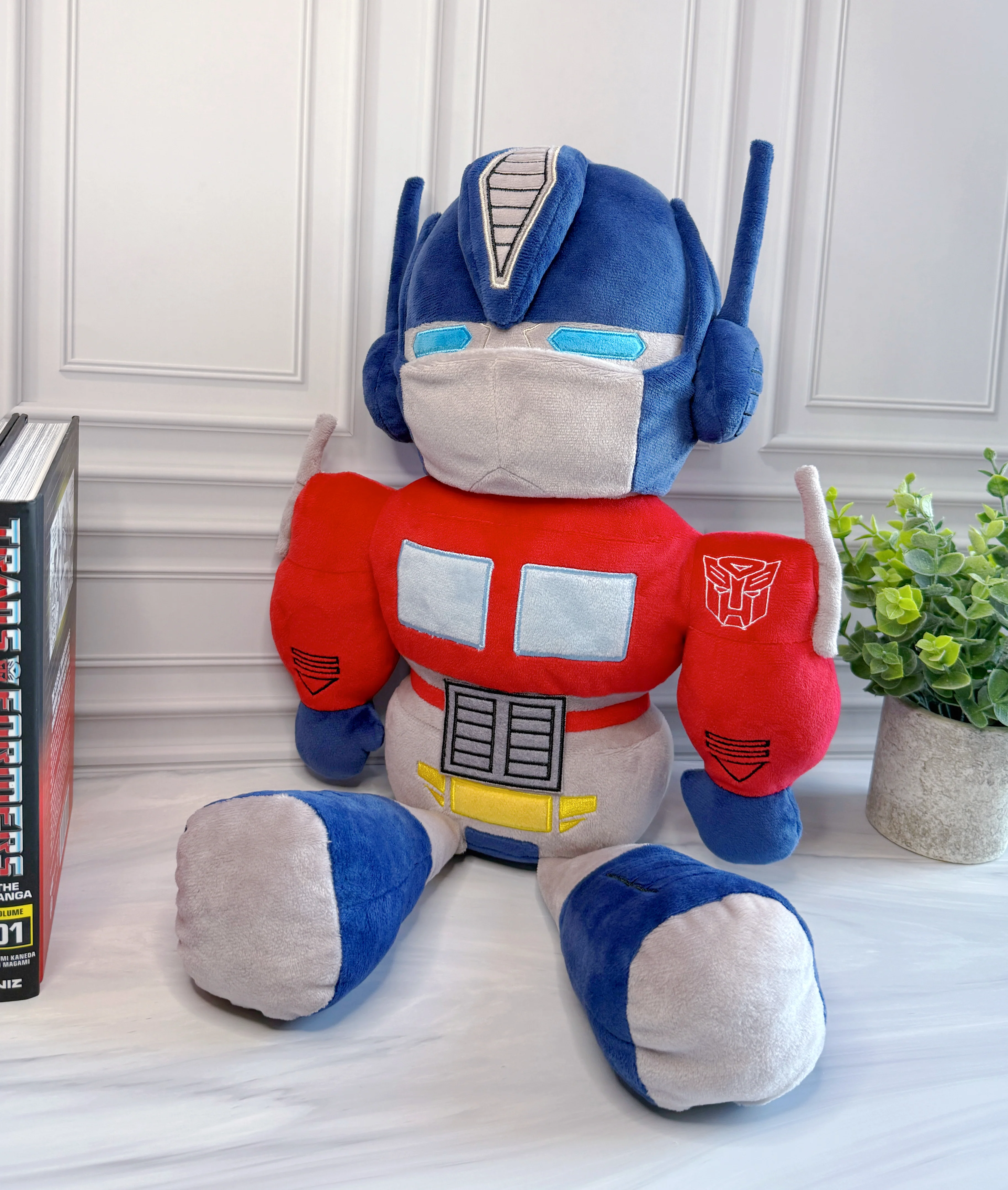 Transformers: Optimus Prime Commander Plush - Image 3